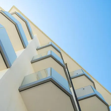 Globus Hotel