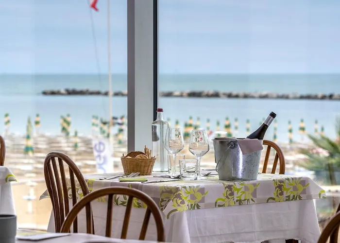 Globus Hotel 3*