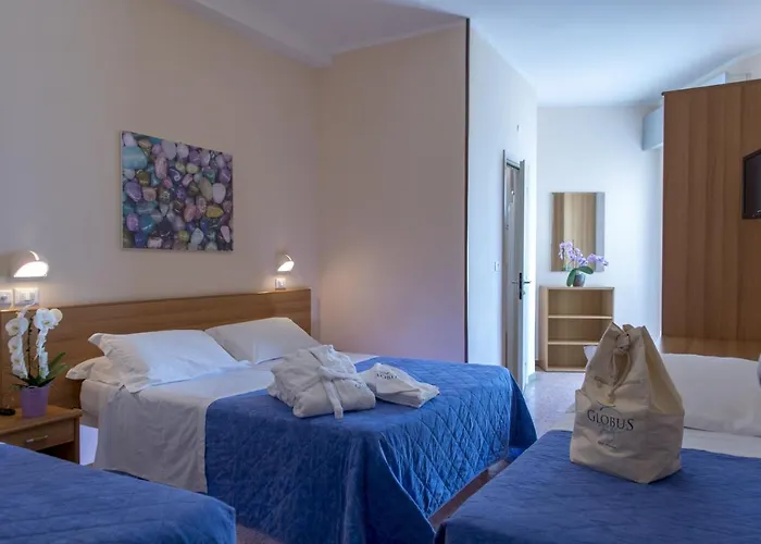 Globus Hotel 3*